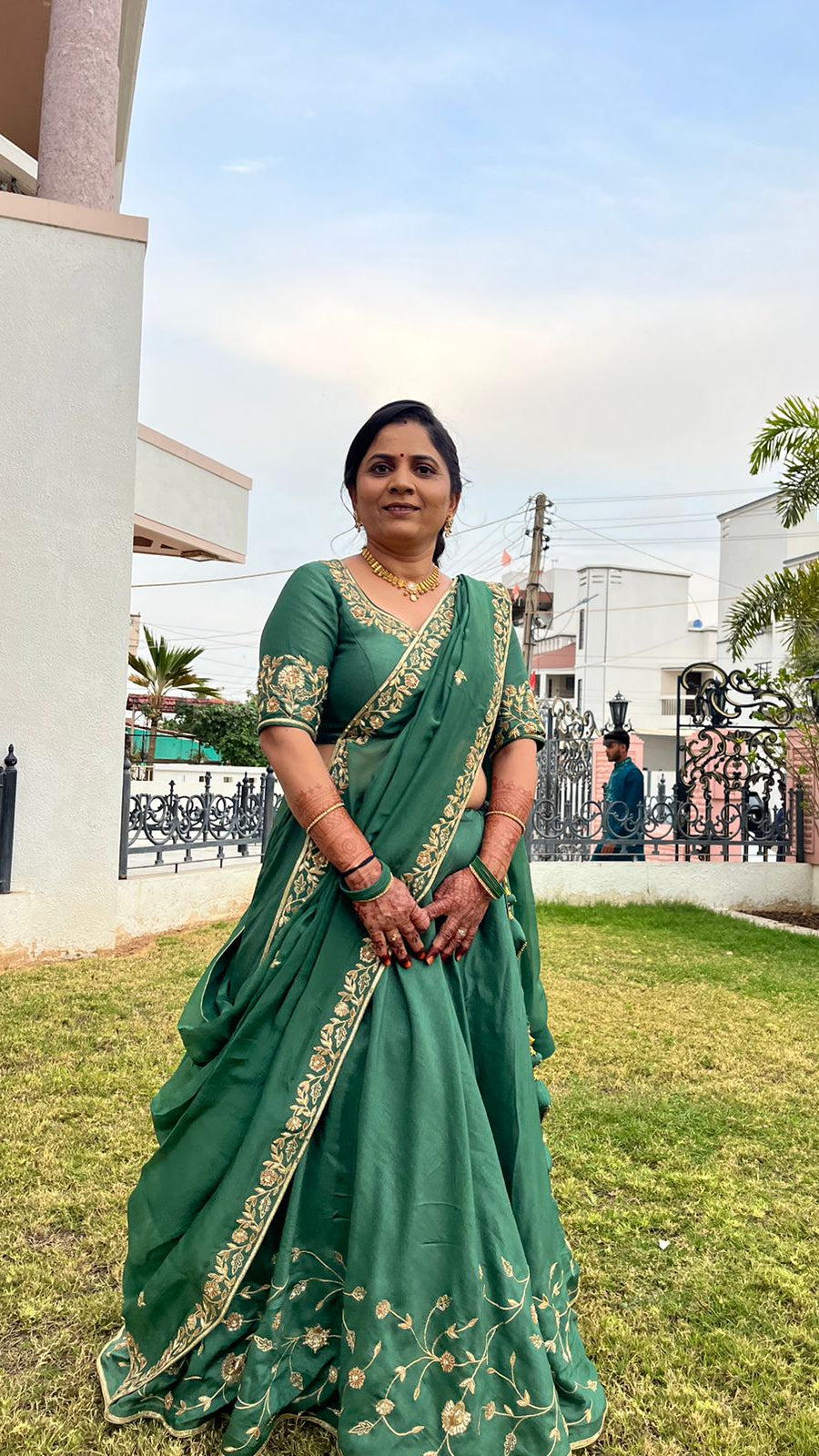 Sakshi's Forest Green Lehenga