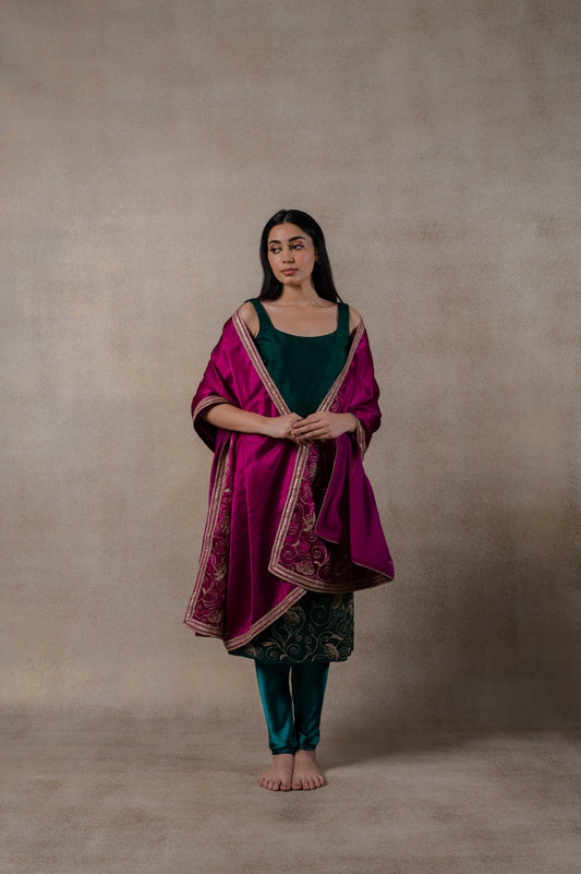 Pakizah Embroidered Suit Set