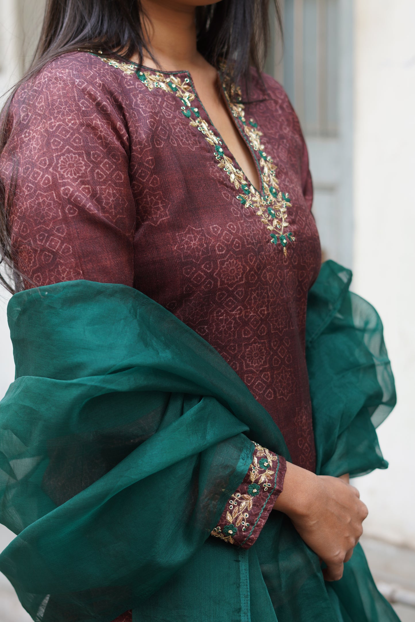 Kashmiri Nazakat
