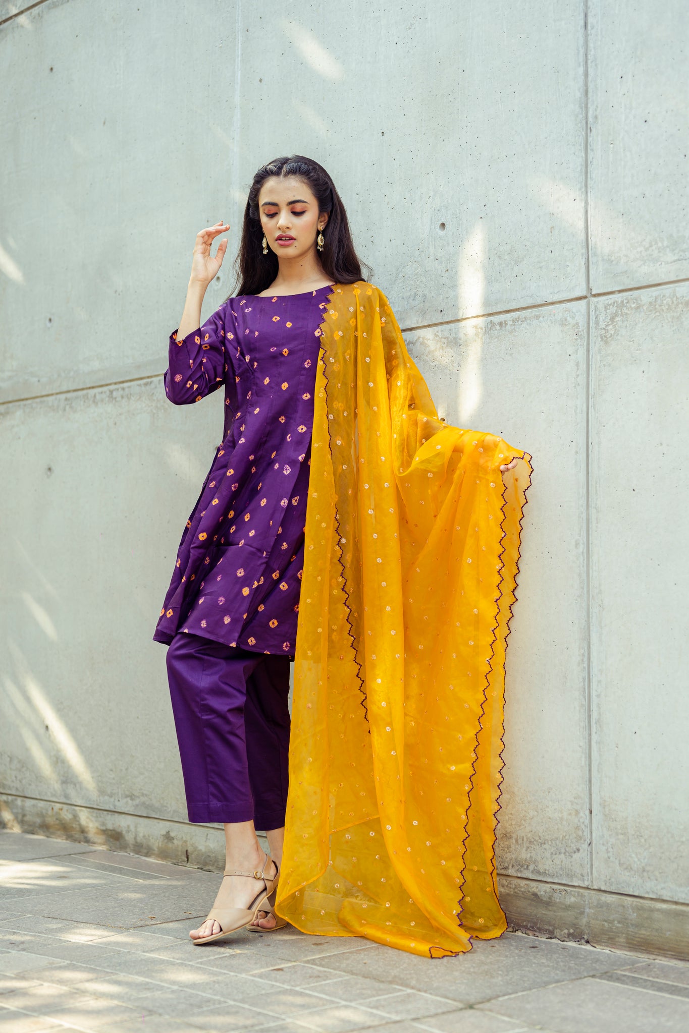 Bandhej Baingani Suit Set